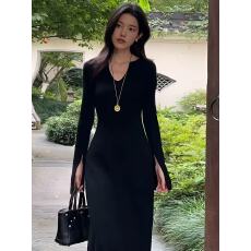 批发法式气质黑色V领针织<b class='q'>连衣裙</b>高级感超好看打底裙配大衣的裙子