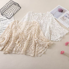 批发韩版喇叭袖针织防晒衫女夏季配裙子镂空钩花绑带宽松显瘦设计上衣