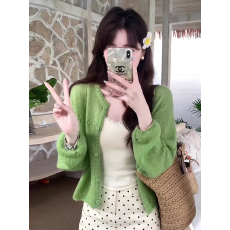 批发早秋穿搭韩系氛围感温柔风<b class='q'>长袖</b>针织开衫上衣镂空钩花外搭毛衣外套