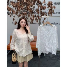 批发法式复古v领镂空刺绣<b class='q'>衬衫</b>女装夏季减龄单排多扣宽松开衫<b class='q'>外套</b>上衣