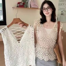批发2026夏季新款钩花镂空针织马甲背心外穿大码女装胖mm宽松<b class='q'>罩衫</b>上衣