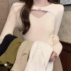 批发珍珠镂空毛衣2025新款秋季<b class='q'>打底衫</b>女装长袖小衫初秋设计感内搭上衣