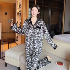18款金钻绒春秋冬季长袖长裤睡衣女开衫翻领保暖舒适套装家居服