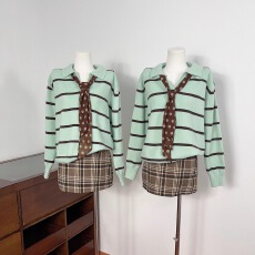 批发实物实拍 v领毛衣女秋冬薄荷绿<b class='q'>上衣</b>长袖内搭针织衫加厚打底毛线衣