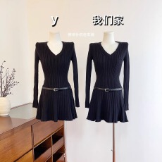 批发实物实拍 秋<b class='q'>冬</b>季新款针织长袖连衣裙女V领收腰修身显瘦短裙