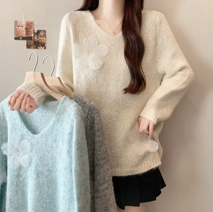 비즈 플라워 장식 V넥 니트 상세 이미지 9
