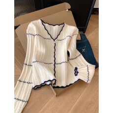 批发白色V领温柔<b class='q'>针织</b><b class='q'>开衫</b>女秋季新款韩系简约风长袖上衣打底衫外套