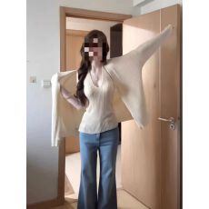 批发<b class='q'>秋</b>季慵懒风穿搭女纯欲风V领挂脖吊带背心外搭针织衫开衫两件套装