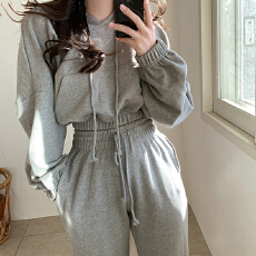 批发<b class='q'>韩国</b>chic小众百搭长袖短款连帽卫衣+高腰抽绳束脚裤长裤运动套装