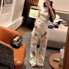 批发潮梵文春秋十字架印花涂鸦牛仔<b class='q'>裤</b>女宽松显瘦直筒阔腿拖地长