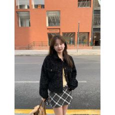 批发2025秋冬新款羊羔毛加厚夹克大衣高级感短款皮草小香风外套<b class='q'>女</b>上衣