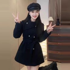 批发黑色赫本风短款毛呢大衣外套<b class='q'>女</b>秋冬季加厚2025新款爆款高级感呢子