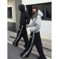 批发美式新概念阔腿裤<b class='q'>男</b>女春夏季百搭<b class='q'>运动</b>裤徽章卫裤宽松休闲<b class='q'>长裤</b>子