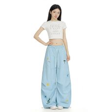 批发美式卡通刺绣伞兵工装裤女<b class='q'>男</b>春夏季宽松显瘦褶皱弯刀阔腿休闲裤