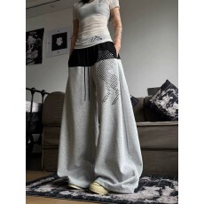 批发美式街头马年方钉烫钻卫裤男<b class='q'>女</b>设计感拼色跳舞宽松运动弯刀阔腿<b class='q'>裤</b>