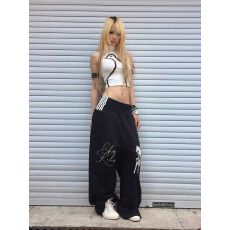 批发美式复古刺绣马标阔腿弯刀卫裤男女双腰头重磅宽松休闲运动裤子