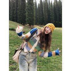批发彩色条纹长袖针织开衫女士韩系氛围感早春季穿搭薄款毛衣<b class='q'>外套</b>上衣