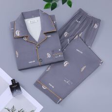 批发春秋季<b class='q'>男士</b>170克仿棉长袖新款加大码爸爸开衫家居服套装