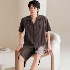 批发100%纯棉睡衣男夏季短袖短裤翻领开衫直播爆款男士家居<b class='q'>服</b>