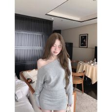 批发法式轻熟风斜肩御姐<b class='q'>长袖</b>女秋冬新款韩系穿搭一整套装裙