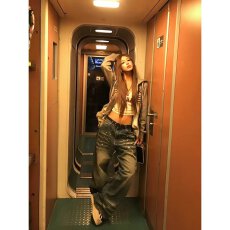 批发慵懒原宿潮流新款文艺方钉装饰设计水洗猫须做旧牛仔裤时尚流行