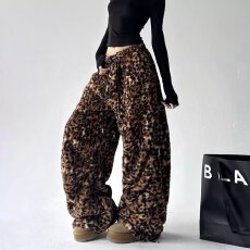 批发豹纹羊羔绒阔腿裤<b class='q'>女</b>前卫2025秋冬宽松潮牌小众款垂感休闲<b class='q'>长裤</b>