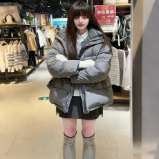 批发韩系气质灰色蓬松保暖连帽外套女冬季新款宽松显瘦防寒保暖面包服