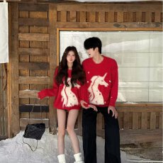 批发圣诞红色骏马毛衣男女秋冬宽松慵懒风温柔日系复古本命年针织外套