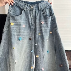 批发2026春秋大码刺绣五角星直筒牛仔裤女梨形身材<b class='q'>胖</b>mm<b class='q'>显瘦</b>宽松阔腿裤