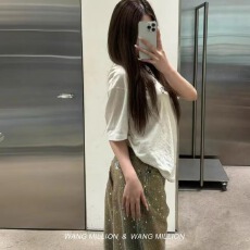 批发满天星烫钻做旧牛仔<b class='q'>裤</b>女2026<b class='q'>夏季</b>新款高腰宽松显瘦百搭直筒阔腿<b class='q'>裤</b>