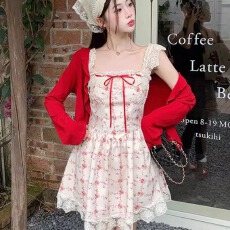 批发南理香富养玫瑰 杏色田园风小碎花法式蕾丝吊带连衣裙春夏小<b class='q'>外套</b>