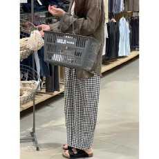 批发黑白格子气球<b class='q'>裤</b>女春季新款胖妹妹mm梨型身材宽松<b class='q'>显瘦</b>阔腿九分<b class='q'>裤</b>子