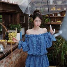 批发秋季波点印花宽松a字雪纺裙度假风木耳边一字肩灯笼袖<b class='q'>连衣裙</b>女