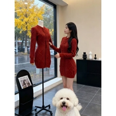 批发杏色针织衫毛衣开衫外搭连衣裙配大衣包臀短裙宽松秋冬外套女<b class='q'>裙子</b>