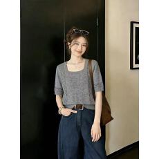 批发高级感极简风灰色镂空方领针织<b class='q'>衫</b>女短袖软糯休闲打底上衣女