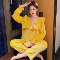 批发<b class='q'>睡衣</b>女秋冬保暖蕾丝甜美保暖家居服加厚加<b class='q'>绒</b>兰<b class='q'>绒</b><b class='q'>珊瑚</b><b class='q'>绒</b>套装