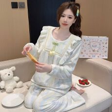批发法兰绒睡衣女秋冬季甜美公主风<b class='q'>加肥</b>大码220斤M-5XL家居服外穿