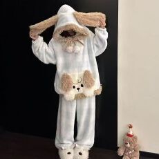 睡衣女款冬季珊瑚绒长袖加绒加厚法兰绒可爱小狗睡袍家居服