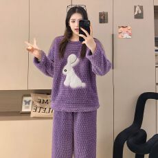 批发冬季新款<b class='q'>睡衣</b>女玫瑰绒圆领可爱<b class='q'>卡通</b>长袖长裤保暖家居服