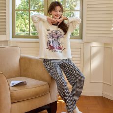 批发春秋女<b class='q'>睡衣</b>长袖<b class='q'>可爱</b>家居服青年6535<b class='q'>睡衣</b>直播秋季套装圆领带胸垫