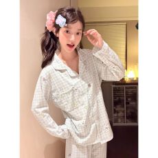 批发260克德绒<b class='q'>睡衣</b>女冬季新款宽松大码<b class='q'>卡通</b>家居服套装开衫可外穿德绒