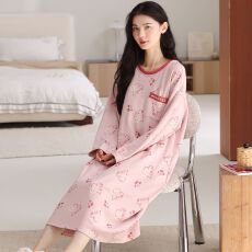 批发【带胸垫】春<b class='q'>秋</b>新款纯棉女长袖睡裙印花休闲女家居服
