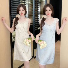 批发新品带胸垫女士短袖蕾丝边方领弹力缎面冰雪丝绸睡衣加长睡裙