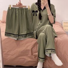 批发新款夏季<b class='q'>睡衣</b>女翻领冰雪丝<b class='q'>三件套</b>款舒适卡通<b class='q'>睡衣</b>夏天家居服