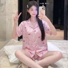 批发(实拍)ins风甜美粉色条纹短袖短裤家居服仿<b class='q'>真丝</b><b class='q'>睡衣</b><b class='q'>套装</b>