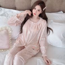 批发秋冬长袖<b class='q'>金丝</b>绒睡衣<b class='q'>女</b>甜美刺绣花瓣宫廷少<b class='q'>女</b>花边金钻<b class='q'>绒套装</b>