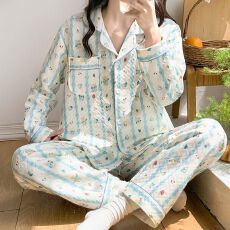 批发睡衣秋冬季新款睡衣女空气夹层开衫少女款可爱卡通印花<b class='q'>家居服</b>套装