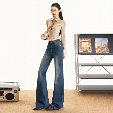 批发美式微喇牛仔长裤修身显瘦2025新款<b class='q'>女生</b>秋冬拖地舒适口袋设计感