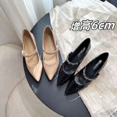 批发法式粗跟玛丽珍鞋女2025年新款金属链条MIU标漆皮浅口单鞋