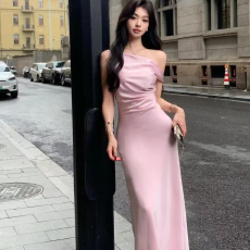 批发名媛轻奢高贵气质高端新款夏季网红<b class='q'>无袖</b>裙子修身法式收腰<b class='q'>连衣裙</b>